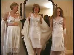 Salió de debajo de s ... 